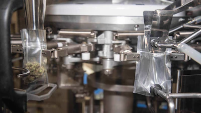 The GP-M3000 filling pouches of flower.