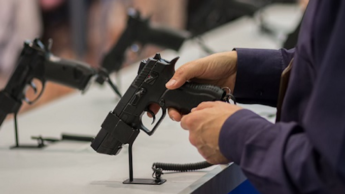 Gun 56ba06f77981b
