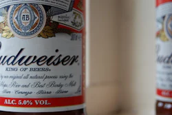Budweiser Bottle Close Up 56bb80b378e75