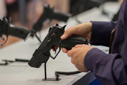 Gun 56ba06f77981b