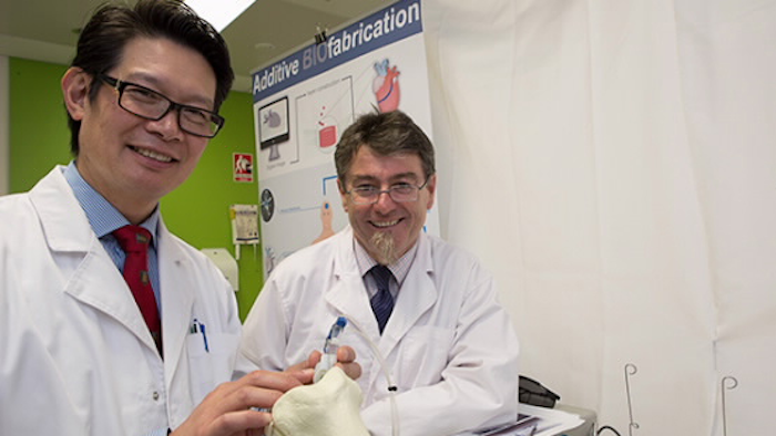 Professors Peter Choong and Gordon Wallace.