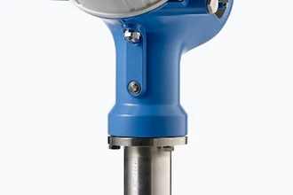Micropilot NMR81 uses 79 GHz technology to generate a narrow beam angle of 3° or 4°.