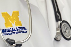 Mi Med School 571a276a99771