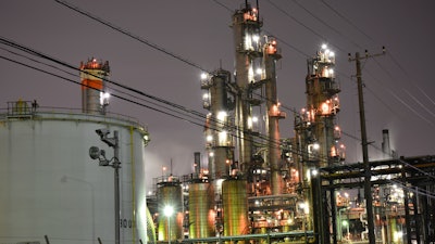 Oil Refinery At Night 000064533213 Medium 5732578ee5a35
