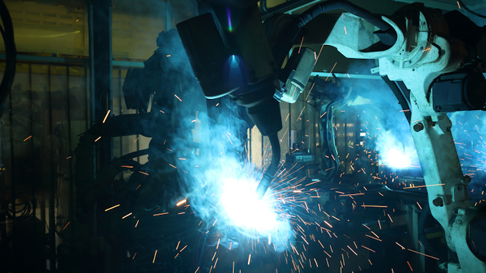 Many manufacturers don’t believe they can export because they’re “too small” or are apprehensive about international regulations. In reality, more than two-thirds of exporters are estimated to have fewer than 20 employees.