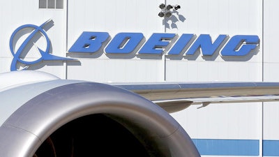 Boeing Engine 5783afcb1008b