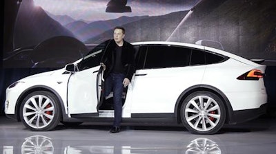 Tesla Elon Musk 580a1b3e63fa1