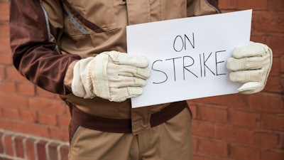 On Strike I Stock 583c397e018e8