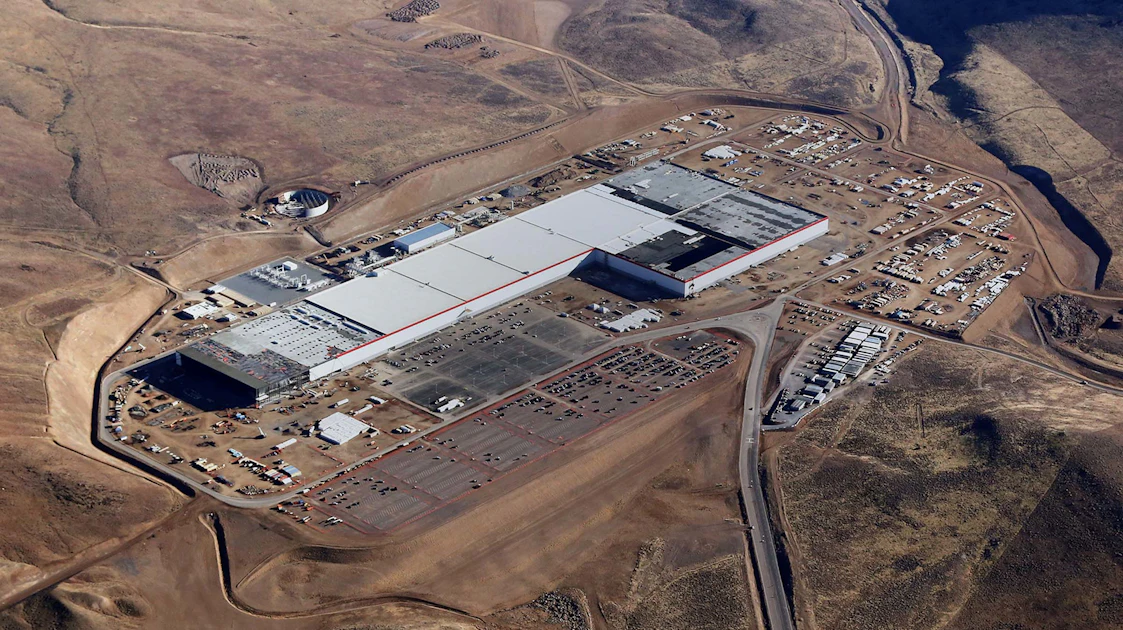 Tesla Factory Length Tesla Begins Making Battery Cells at Massive Factory | Industrial ...