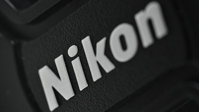 Nikon 2 58fdfea39b89a