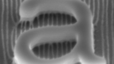 This is a cross-section scanning electron microscopy image after hydrogen silsesquioxane patterning, sequential infiltration synthesis and removal of initiated chemical vapor deposition topcoat and organic components.