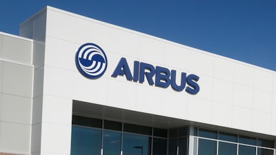Airbus Wichita Innovation Campus Ribbon Cutting4 17