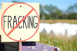 No Fracking Sign In Rural Setting 480195536 725x485
