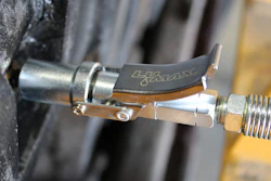 Lumax’s heavy duty quick release coupler.