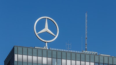 Mercedes Logo, Europa Center, Berlin, Germany, 2014 07 12 3346