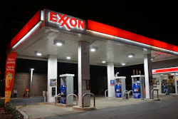 Lonely Gas Station At Night 525967409 4912x3264