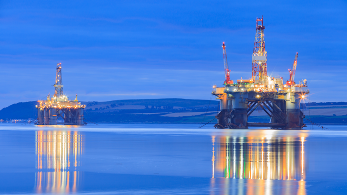 Semi Submersible Oil Rig During Sunrise 619658356 5616x3744