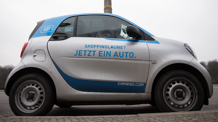 Automakers Daimler and BMW have agreed Wednesday, March 28, 2018 to merge their transportation services businesses so they can expand their offerings in ride-hailing apps, car-sharing, parking and charging electric cars. Those businesses include car-sharing, an area where Stuttgart-based Daimler AG operates its car2go service and Munich-headquartered BMW AG has DriveNow.