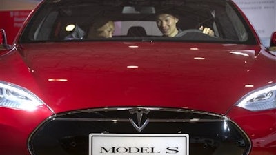Self Driving Model S Tesla Ap