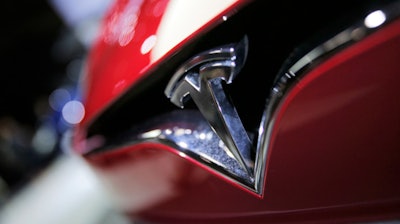 Tesla S