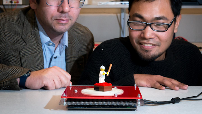 Dr. Gianluca Memoli and Mohd Adili Norasikin of the University of Sussex with SoundBender.