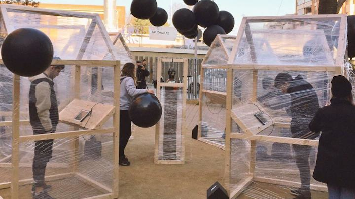 Researchers designed a 'lab-in-the-field' experiment involving more than 320 individuals divided into 54 groups of 6 people.