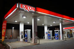 Lonely Gas Station At Night 525967409 4912x3264