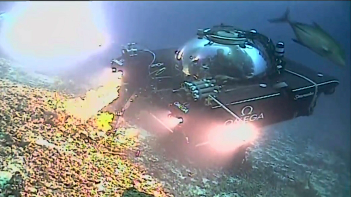 An image taken from video issued by Nekton shows a submersible from the vessel the Ocean Zephyr during a descent into the Indian Ocean off Alphonse Atoll near the Seychelles, Tuesday March 12, 2019. Members of the British-led Nekton research team boarded two submersible vessels and descended into the waters off the Seychelles.