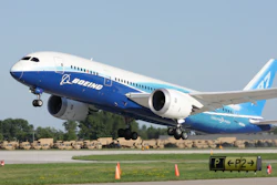 Boeing 787 Dreamliner During Take Off 458086589 3500x2333 (1)