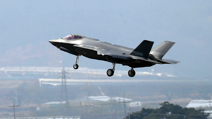 F35