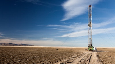 Fracking Drilling In Colorado 483319705 726x484