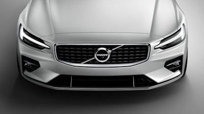 231019 New Volvo V60 R Design