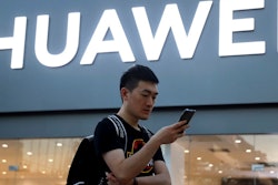 Huawei Man With Phone Ap