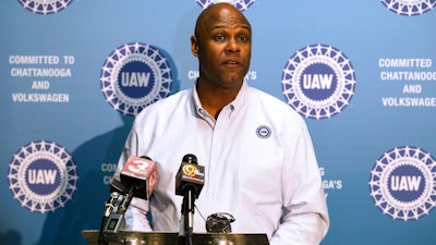 In this Dec. 4, 2015, file photo Ray Curry, a regional director of the United Auto Workers, speaks in Chattanooga, Tenn. The UAW union has replaced its auditing firm, added four internal auditors and has hired a big accounting firm to study its financial controls in an effort to prevent embezzlement and bribery discovered in a federal probe of the union. The moves announced Monday, Dec. 2, 2019 by Secretary-Treasurer Curry come after last month’s resignation of President Gary Jones, who has been implicated in the scandal.