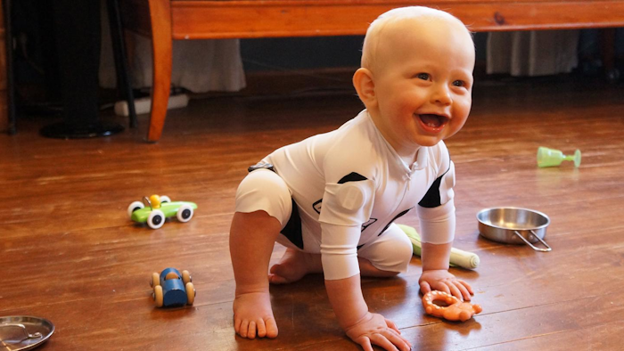 A smart jumpsuit provides the first opportunity to quantify infants' spontaneous movements outside the laboratory.