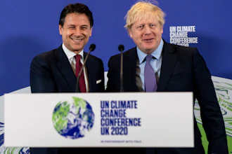 British Prime Minister Boris Johnson, right, and Italian Prime Minister Giuseppe Conte attend the launch of the upcoming COP26 UN Climate Summit in London, Feb. 4, 2020.
