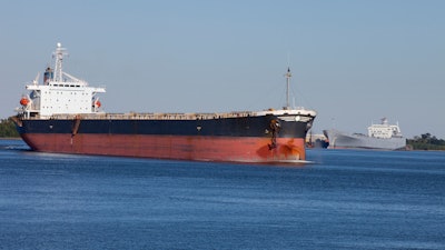 Tanker on the Mississippi River in New Orleans, Louisiana going around Algiers Point.