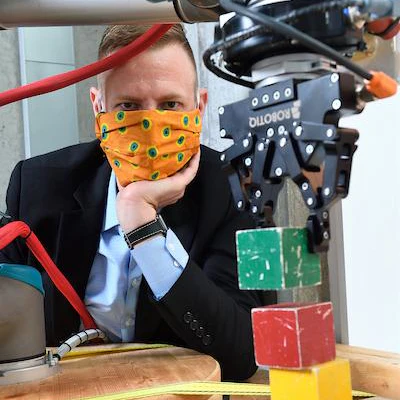 Lead author Andrew Hundt, a PhD student working in Johns Hopkins' Computational Interaction and Robotics Laboratory.