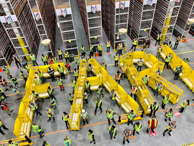 Fargo ND Fulfillment Center associates celebrate the facility opening on Sept. 20.