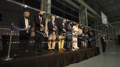 Ribbon+cutting+(003)