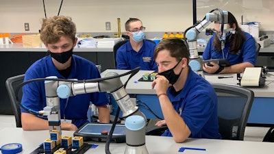 Two recent endorsements of Universal Robots’ (UR) products and educational curriculum awarded by ARM and the Ohio Department of Education offer schools that insight, emphasizing the importance of UR’s collaborative robots (or ‘cobots’) in today’s manufacturing processes and in classrooms.