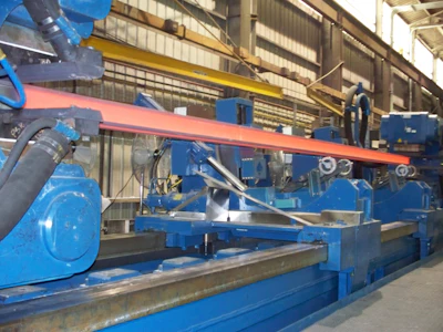 Hot stretch straightener machine