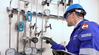 Figure 2. Without effective tagging, it may require more time to determine whether a hose needs to be serviced, increasing downtime and reducing profit potential.