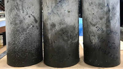 The RMIT team’s new casting technique generates structural lightweight concrete from used tire rubber.