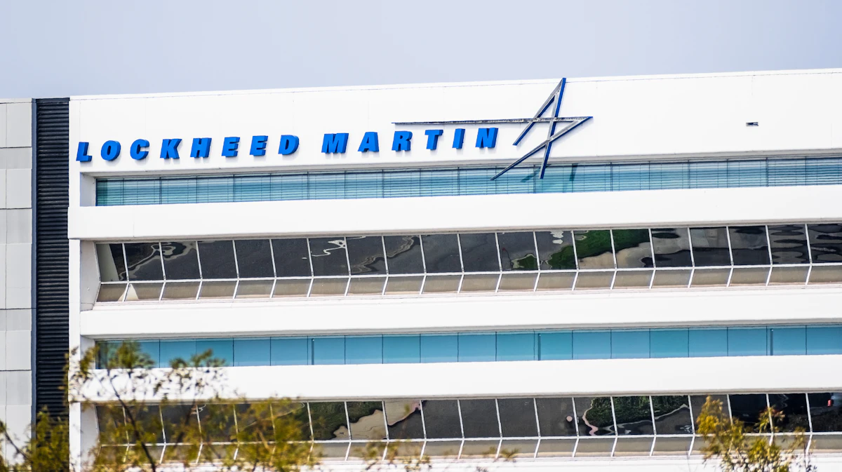 Lockheed, Raytheon Joint Venture Lands $311M Missile Contract ...