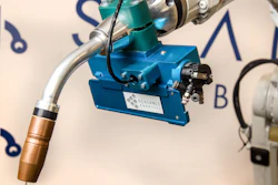 Scalable’s programming platform features a 3-D camera in a protective box attached to the robot end-of-arm tooling,