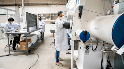 Scientists at Sienza Energy in Pasadena.