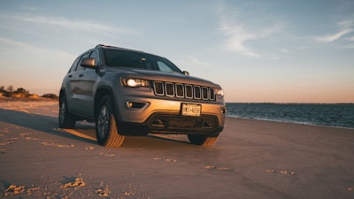 A 2018 Jeep Cherokee.