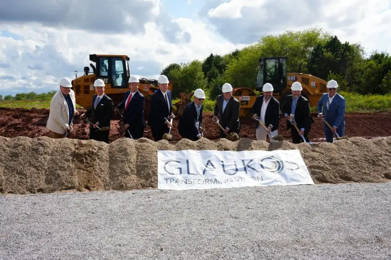 Groundbreaking at the Glaukos facility site.
