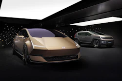 Hyundai's VENUS and EARTH concept vehicles.